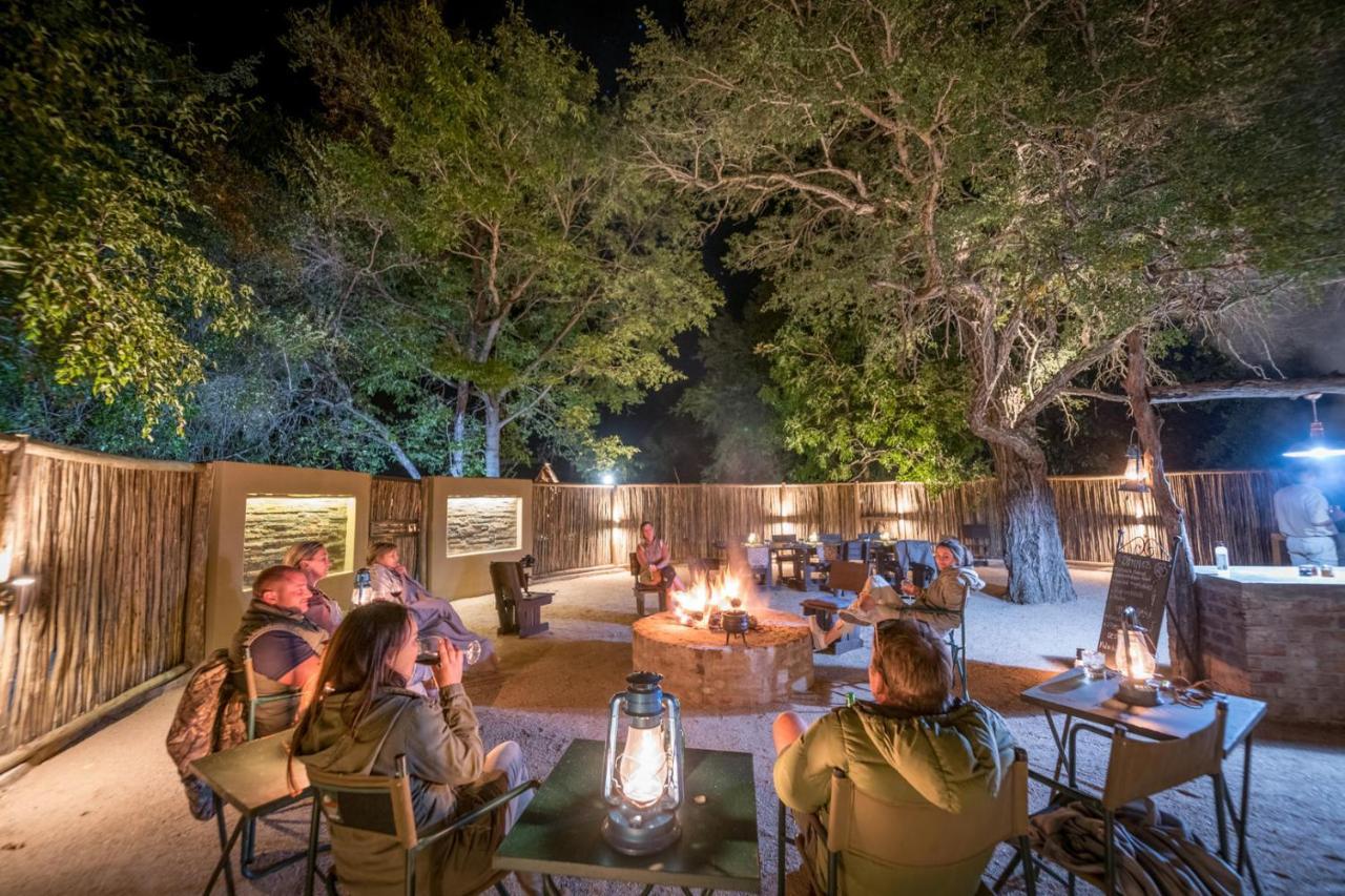 Umkumbe Bush Lodge - Luxury Tented Camp Sabi Sands viltreservat Exteriör bild