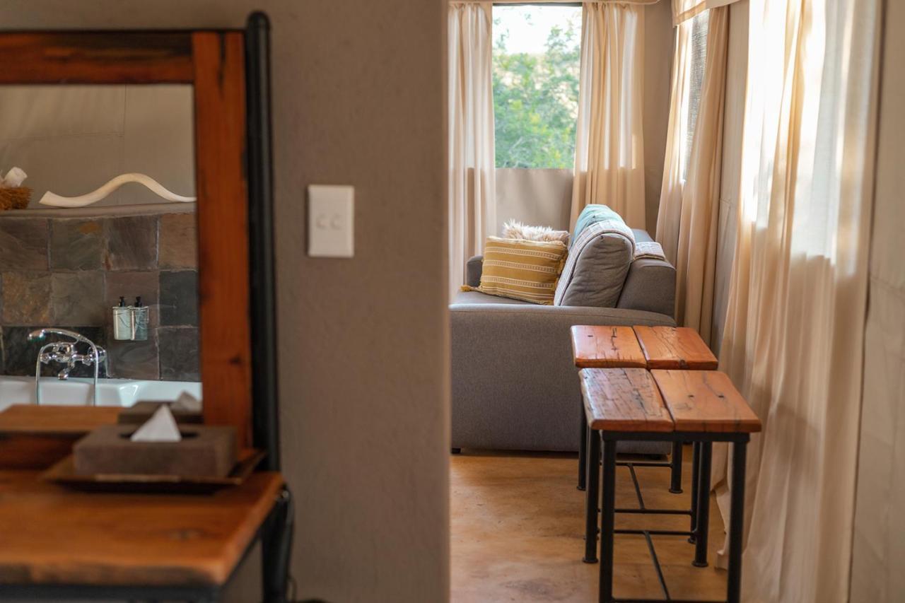 Umkumbe Bush Lodge - Luxury Tented Camp Sabi Sands viltreservat Exteriör bild