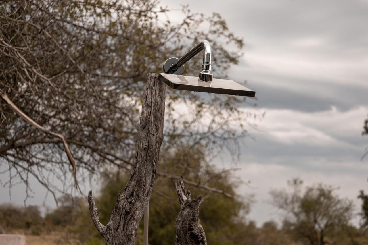 Umkumbe Bush Lodge - Luxury Tented Camp Sabi Sands viltreservat Exteriör bild